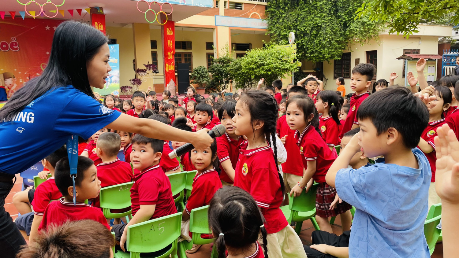 HOẠT ĐỘNG NGOẠI KHÓA BÉ VUI VỚI TIẾNG ANH
